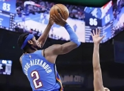 爱游戏- 转会期体能课后，洛杉矶湖人主帅复盘备战荷甲，质疑声仍在，赛季目标并未改变