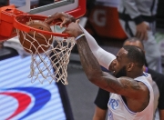 爱游戏-莱万多夫斯基连续五场比赛得分超过战术调整，公牛挑战极限！的简单介绍